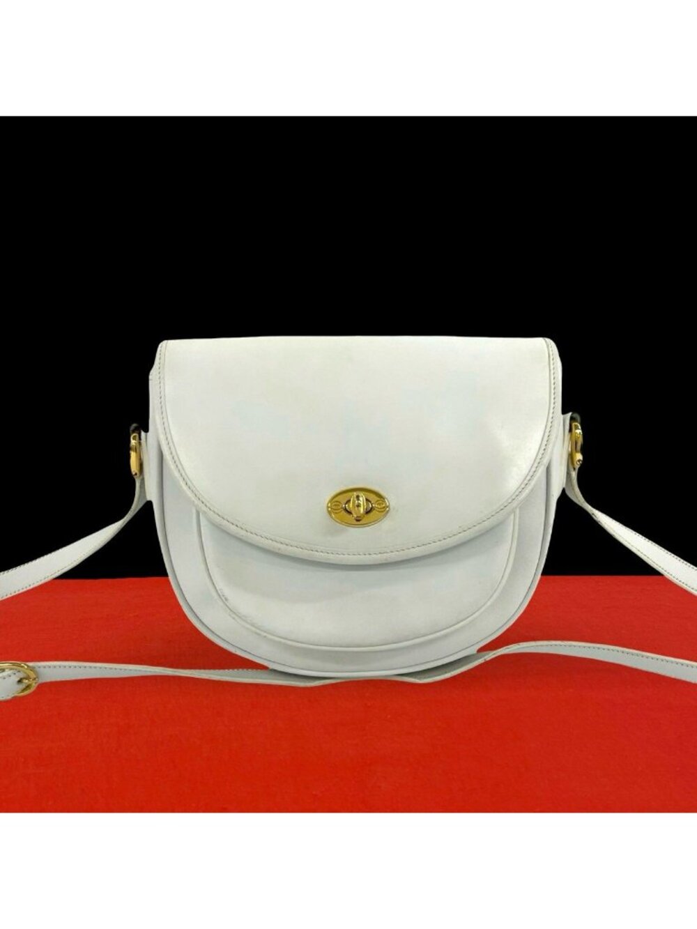 Gucci Vintage GG Logo Leather Shoulder Bag Pochette White